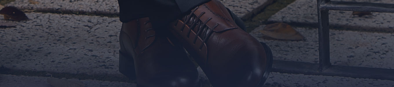 کفش مردانه قهوه‌ای بند دار 